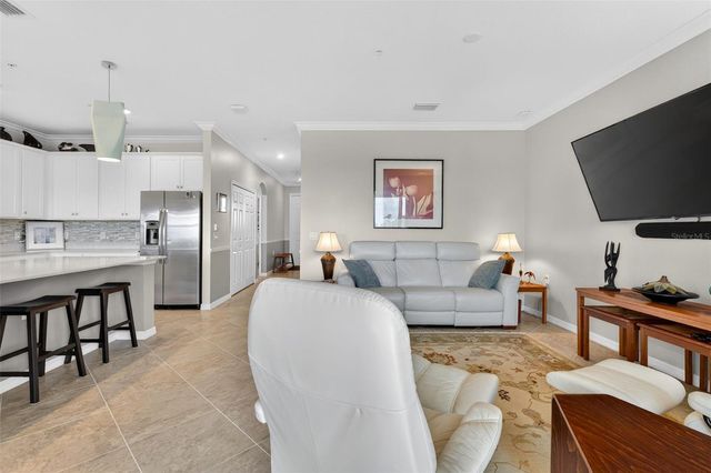 17520 GAWTHROP DRIVE 401, Lakewood Ranch, FL 34211