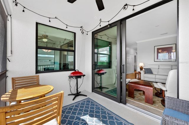 17520 GAWTHROP DRIVE 401, Lakewood Ranch, FL 34211