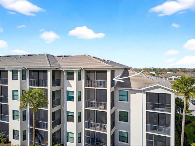 17520 GAWTHROP DRIVE 401, Lakewood Ranch, FL 34211