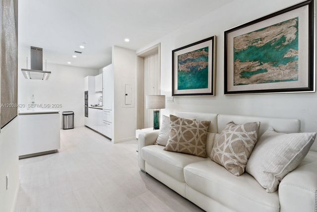 1000 Brickell Plaza PH6006, Miami, FL 33131