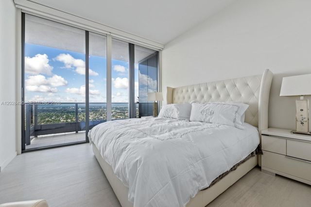 1000 Brickell Plaza PH6006, Miami, FL 33131