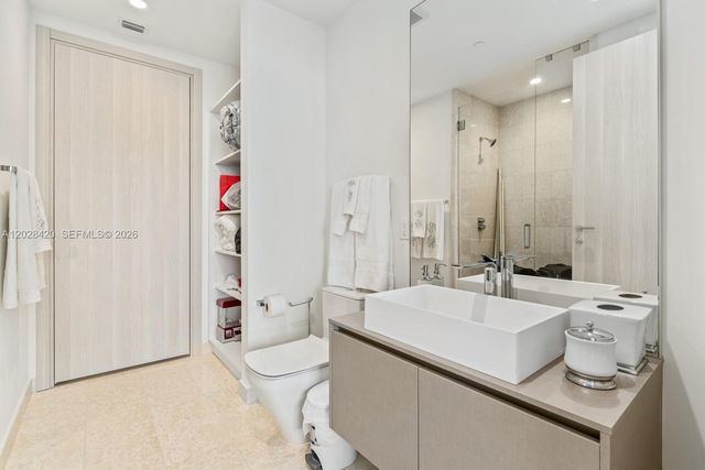 1000 Brickell Plaza PH6006, Miami, FL 33131