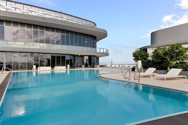 1000 Brickell Plaza PH6006, Miami, FL 33131
