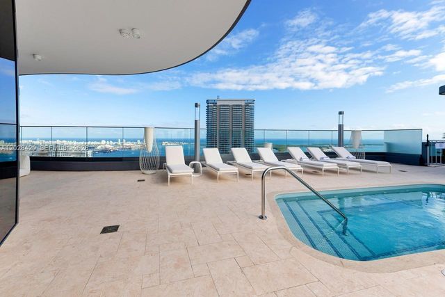 1000 Brickell Plaza PH6006, Miami, FL 33131
