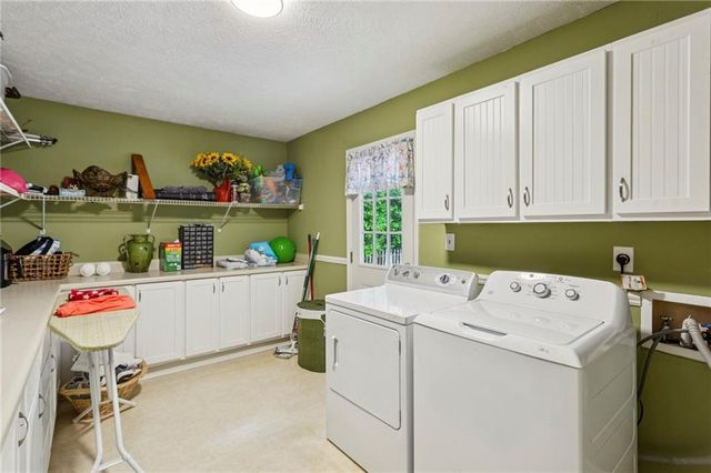 365 Briarwood Court, Marietta, GA 30068