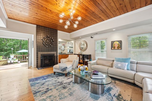 8 Highview Road, Madison, CT 06443