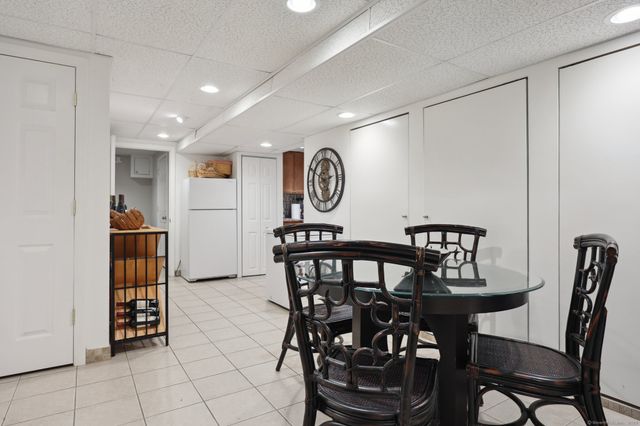 8 Highview Road, Madison, CT 06443