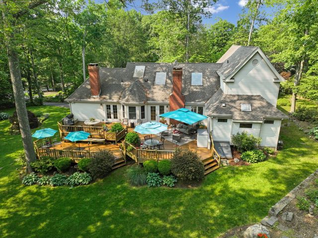 8 Highview Road, Madison, CT 06443