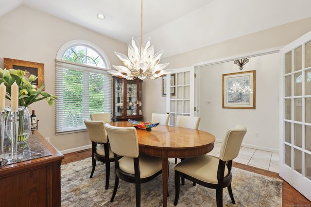 8 Highview Road, Madison, CT 06443