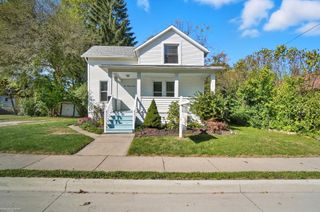 407 Sackett Avenue, Monroe, MI 48162