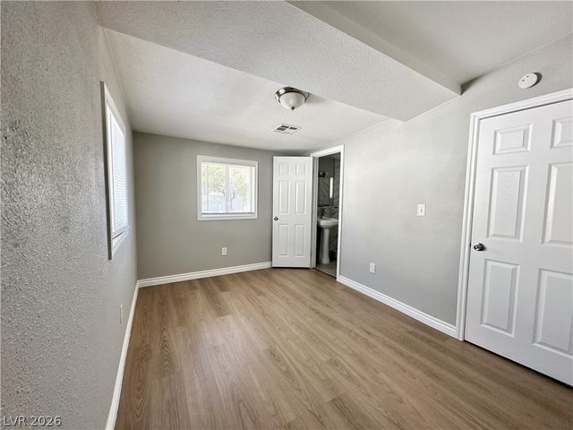 2404 Saint George Street, North Las Vegas, NV 89030