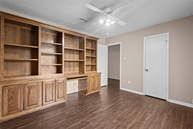 1745 Shirley Circle, Beaumont, TX 77707