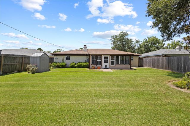 1745 Shirley Circle, Beaumont, TX 77707
