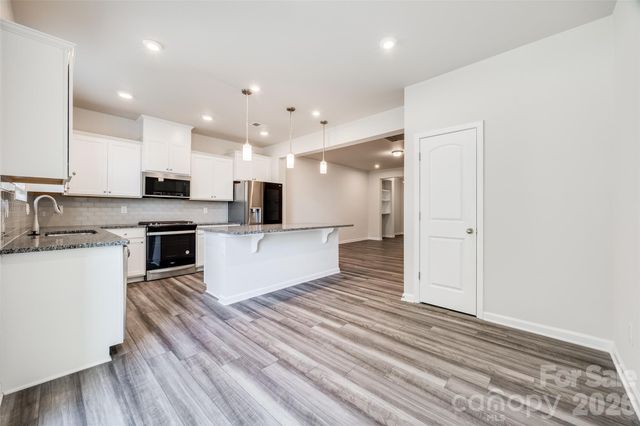 1351 Southern Sugar Drive, Charlotte, NC 28262