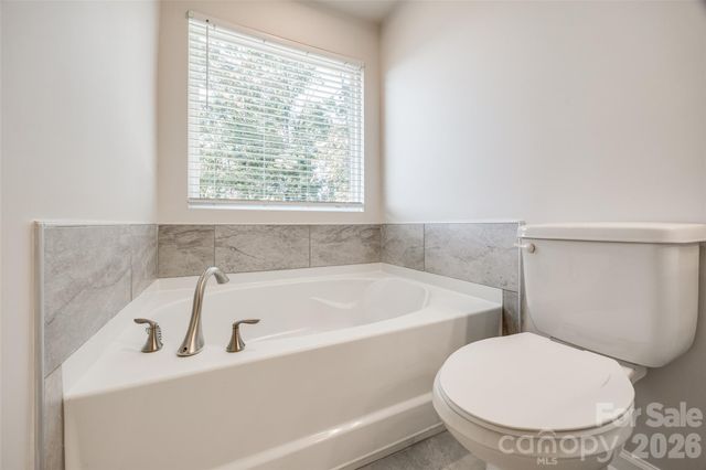 1351 Southern Sugar Drive, Charlotte, NC 28262