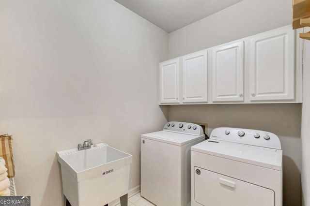 5456 Brooke Ridge Drive, Atlanta, GA 30338