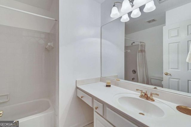 5456 Brooke Ridge Drive, Atlanta, GA 30338