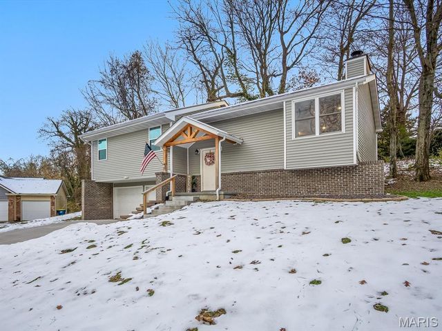 2010 Raintree Trail, Collinsville, IL 62234