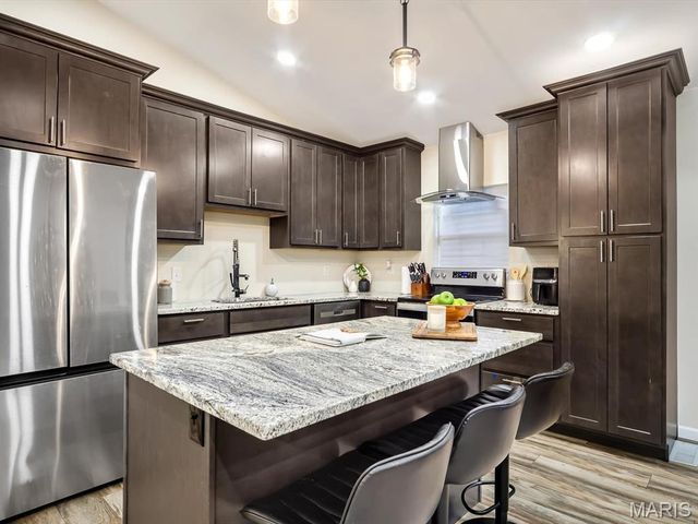 2010 Raintree Trail, Collinsville, IL 62234