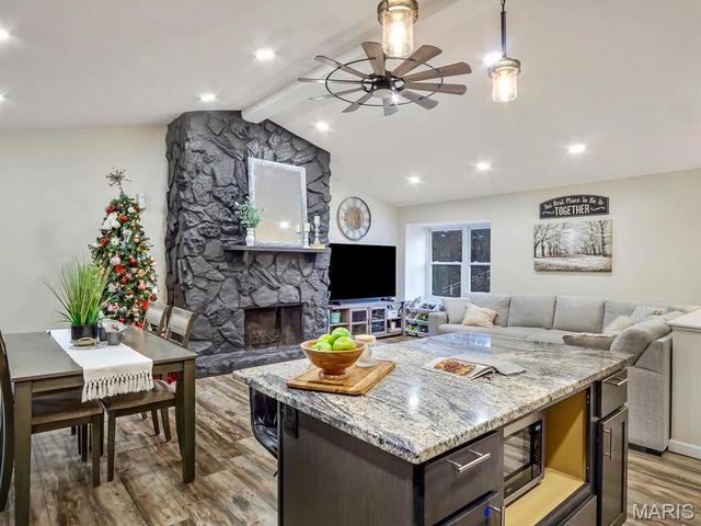 2010 Raintree Trail, Collinsville, IL 62234