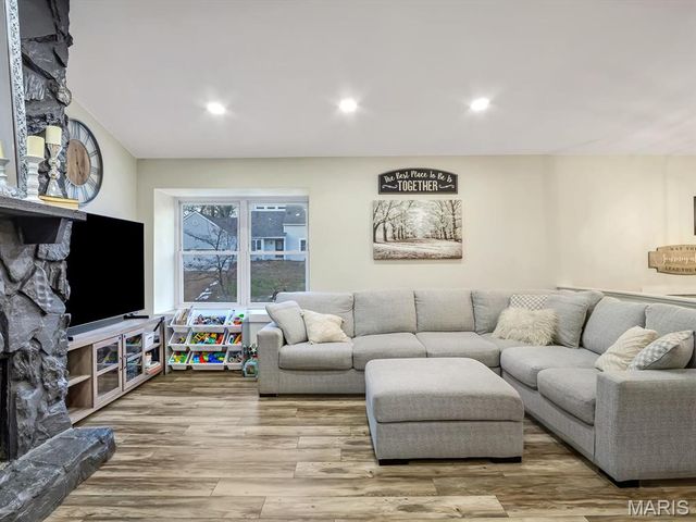 2010 Raintree Trail, Collinsville, IL 62234