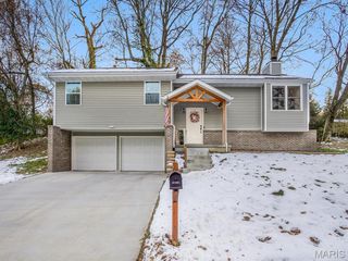 2010 Raintree Trail, Collinsville, IL 62234