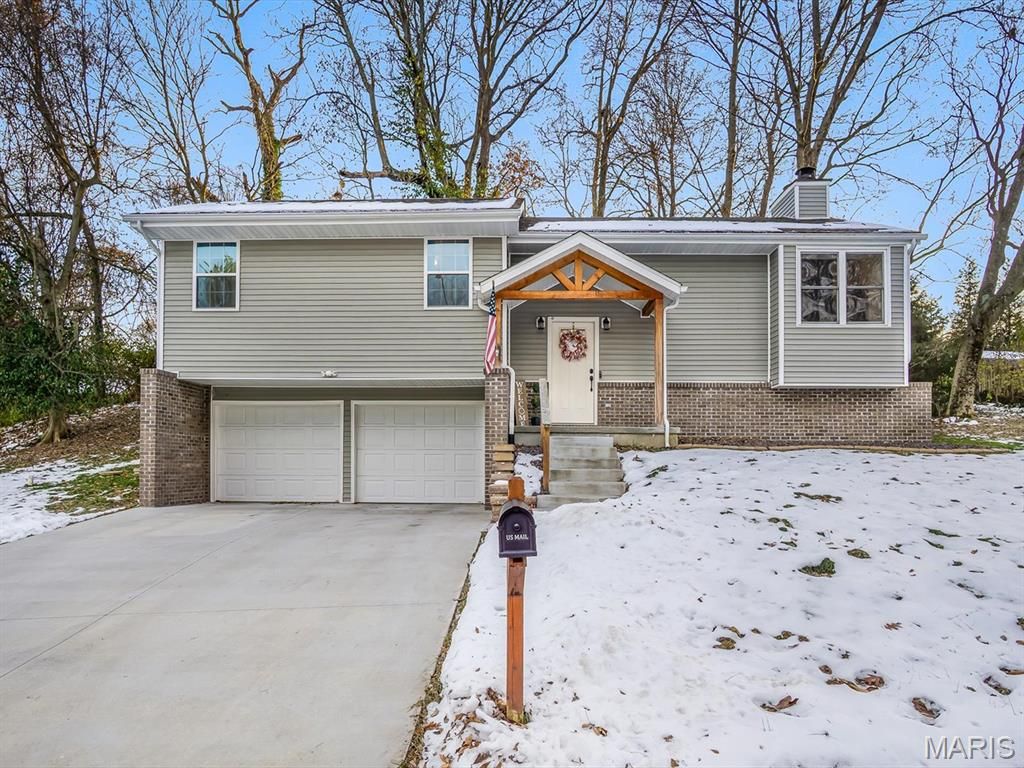 2010 Raintree Trail, Collinsville, IL 62234