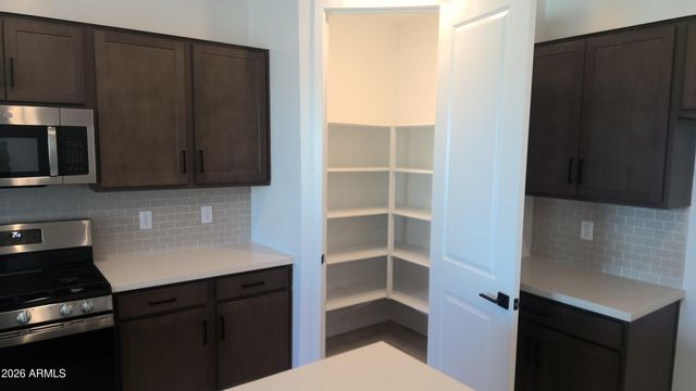 15170 W GRAY FOX Trail, Surprise, AZ 85387