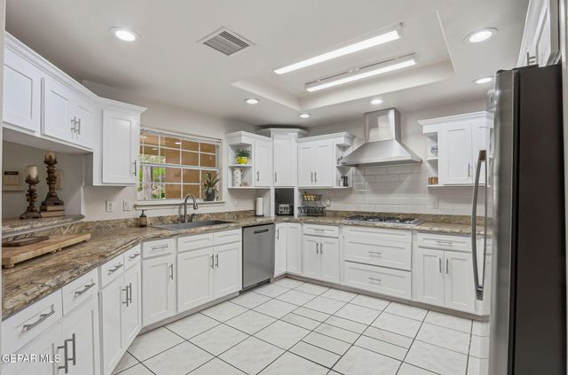 6301 NATALICIO Lane, El Paso, TX 79912