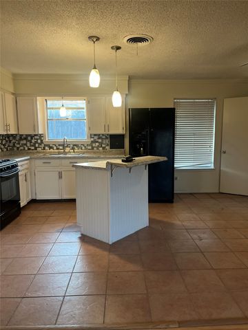 1100 8th Street, Cooper, TX 75432