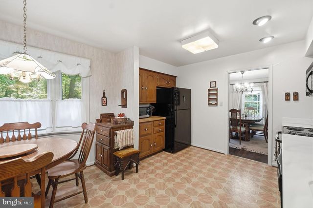 17517 SKYLINE DR, Ashton, MD 20861