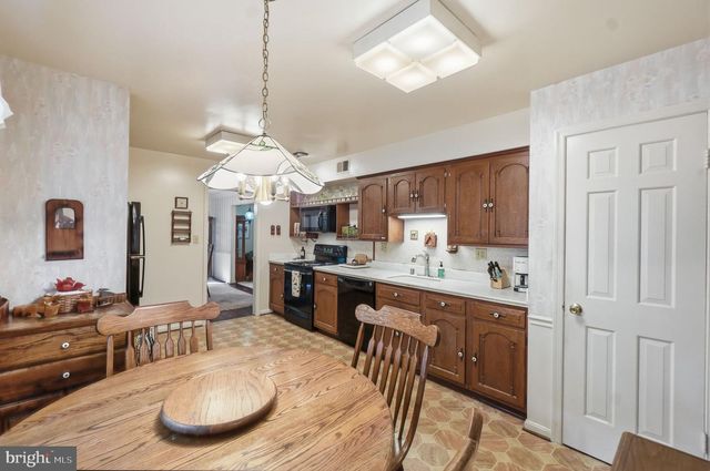 17517 SKYLINE DR, Ashton, MD 20861