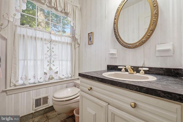 17517 SKYLINE DR, Ashton, MD 20861