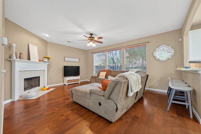 59 Genesee Ridge Drive, Woodland, TX 77385