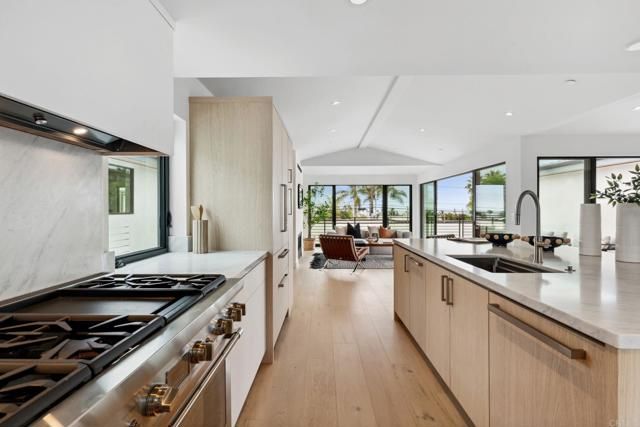 2052 Montgomery Avenue, Cardiff By The Sea (encinitas), CA 92007