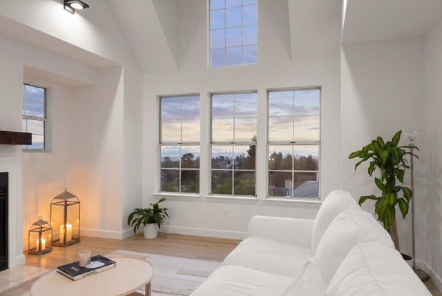 4431 Terrabella Way, Oakland, CA 94619