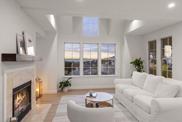4431 Terrabella Way, Oakland, CA 94619
