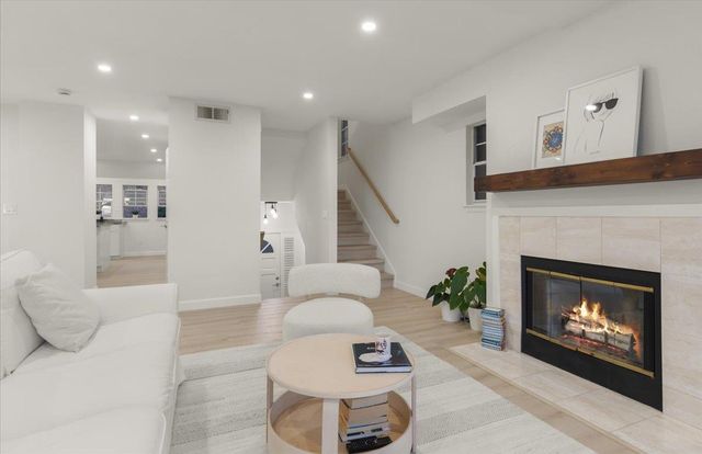 4431 Terrabella Way, Oakland, CA 94619