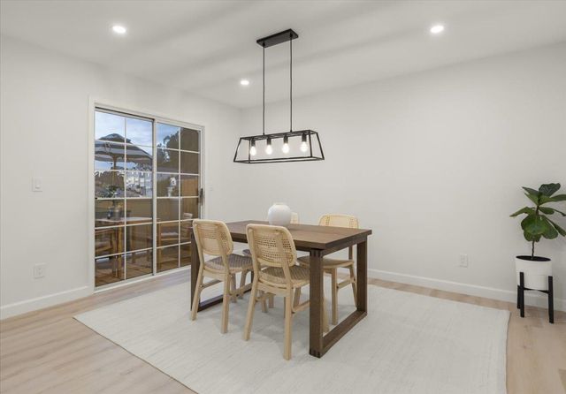 4431 Terrabella Way, Oakland, CA 94619