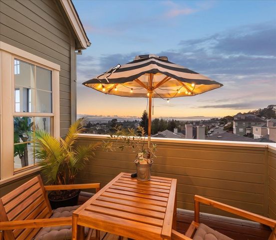4431 Terrabella Way, Oakland, CA 94619