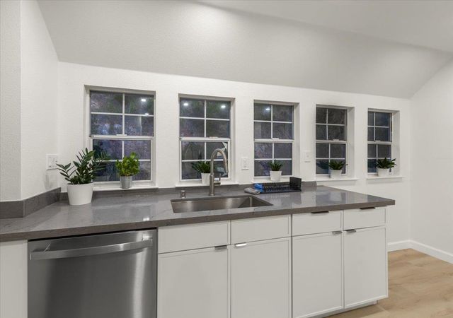 4431 Terrabella Way, Oakland, CA 94619
