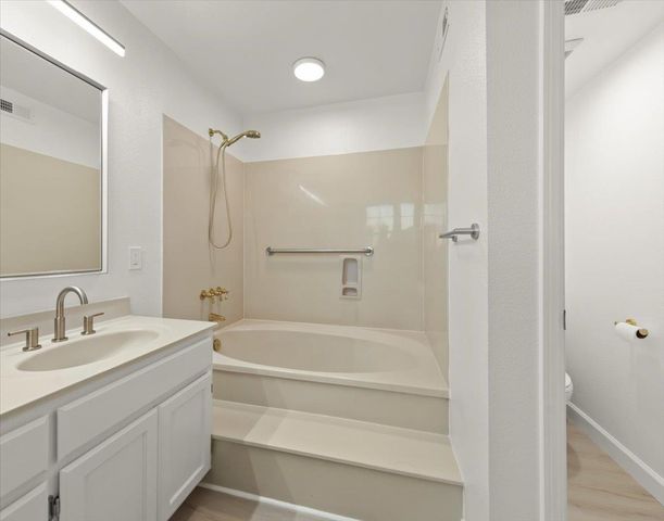 4431 Terrabella Way, Oakland, CA 94619