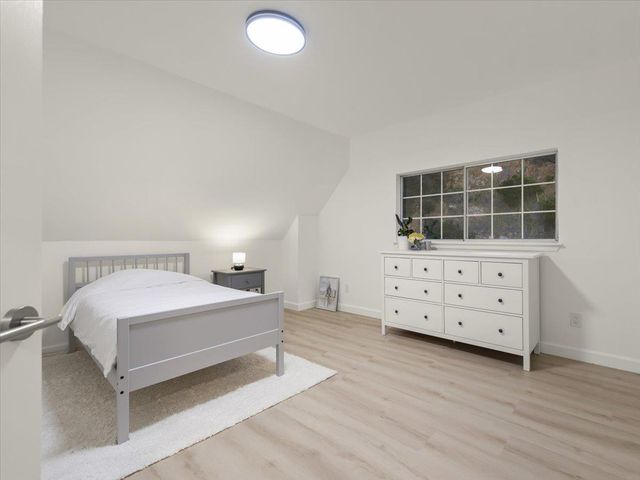 4431 Terrabella Way, Oakland, CA 94619