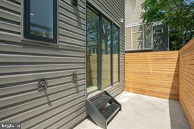 1331 S BANCROFT ST, Philadelphia, PA 19146