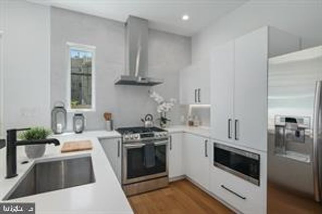 1331 S BANCROFT ST, Philadelphia, PA 19146