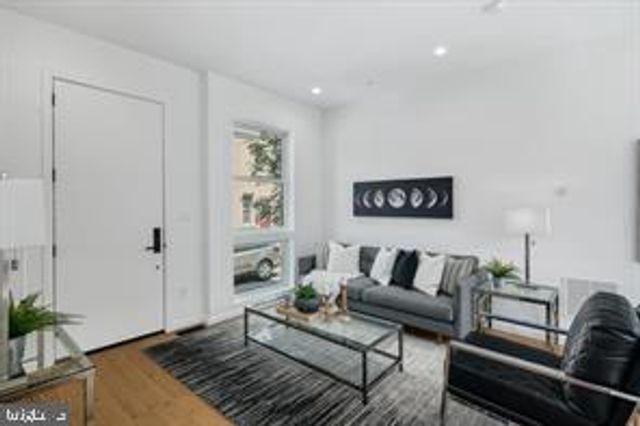 1331 S BANCROFT ST, Philadelphia, PA 19146