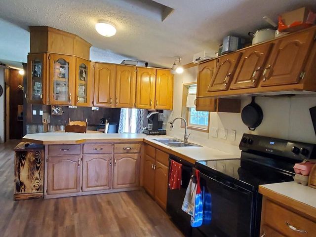 W8297 COUNTY RD I, Clintonville, WI 54929