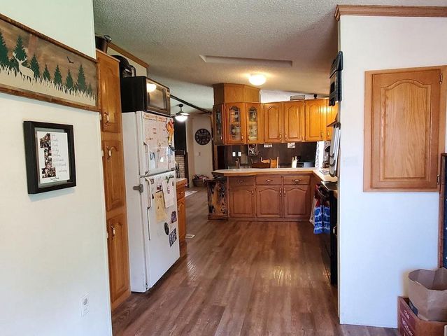 W8297 COUNTY RD I, Clintonville, WI 54929