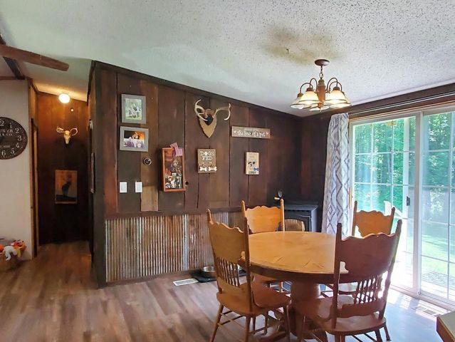 W8297 COUNTY RD I, Clintonville, WI 54929