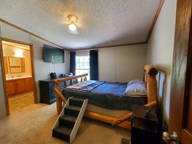 W8297 COUNTY RD I, Clintonville, WI 54929